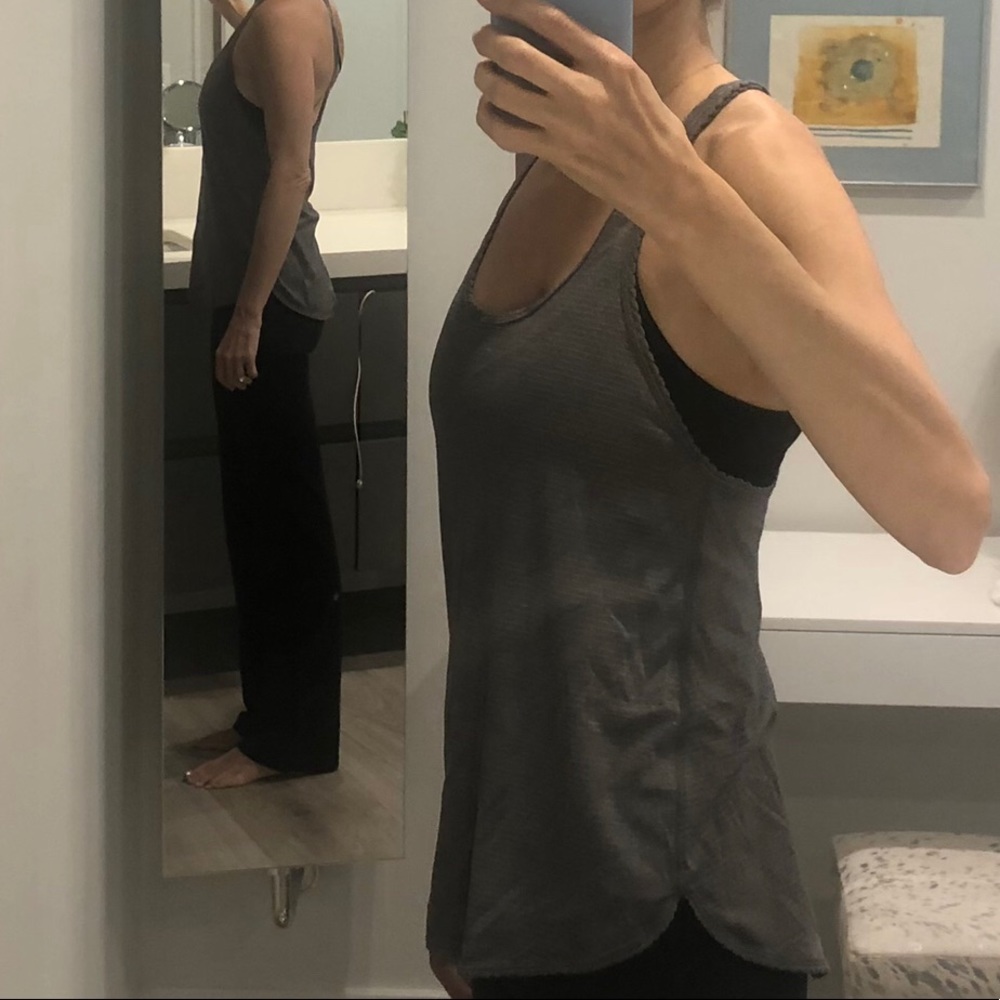 Lululemon tank top.  Heather gray.